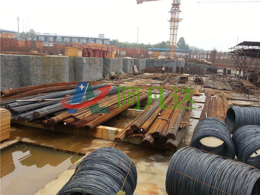 工程鋼筋除銹劑使用現(xiàn)場