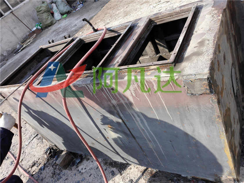 脫漆劑現(xiàn)場應(yīng)用圖片