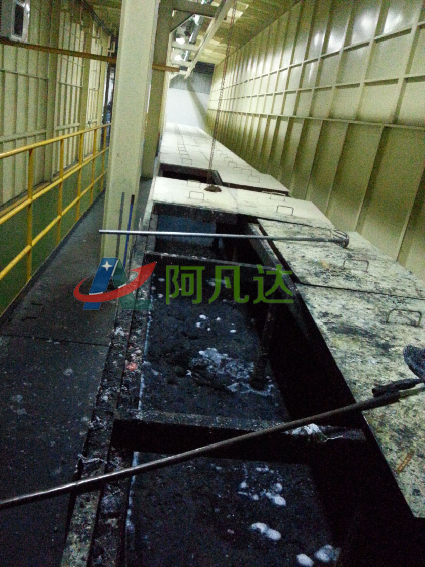 漆霧凝聚劑現(xiàn)場應(yīng)用